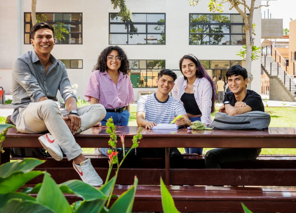 ámbito universitario plantea retos y oportunidades.
